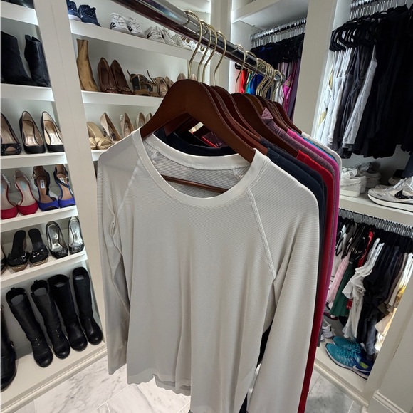 15 Lululemon Dri Fit Running Shirts Long Sleeve Bundle - Picture 10 of 16